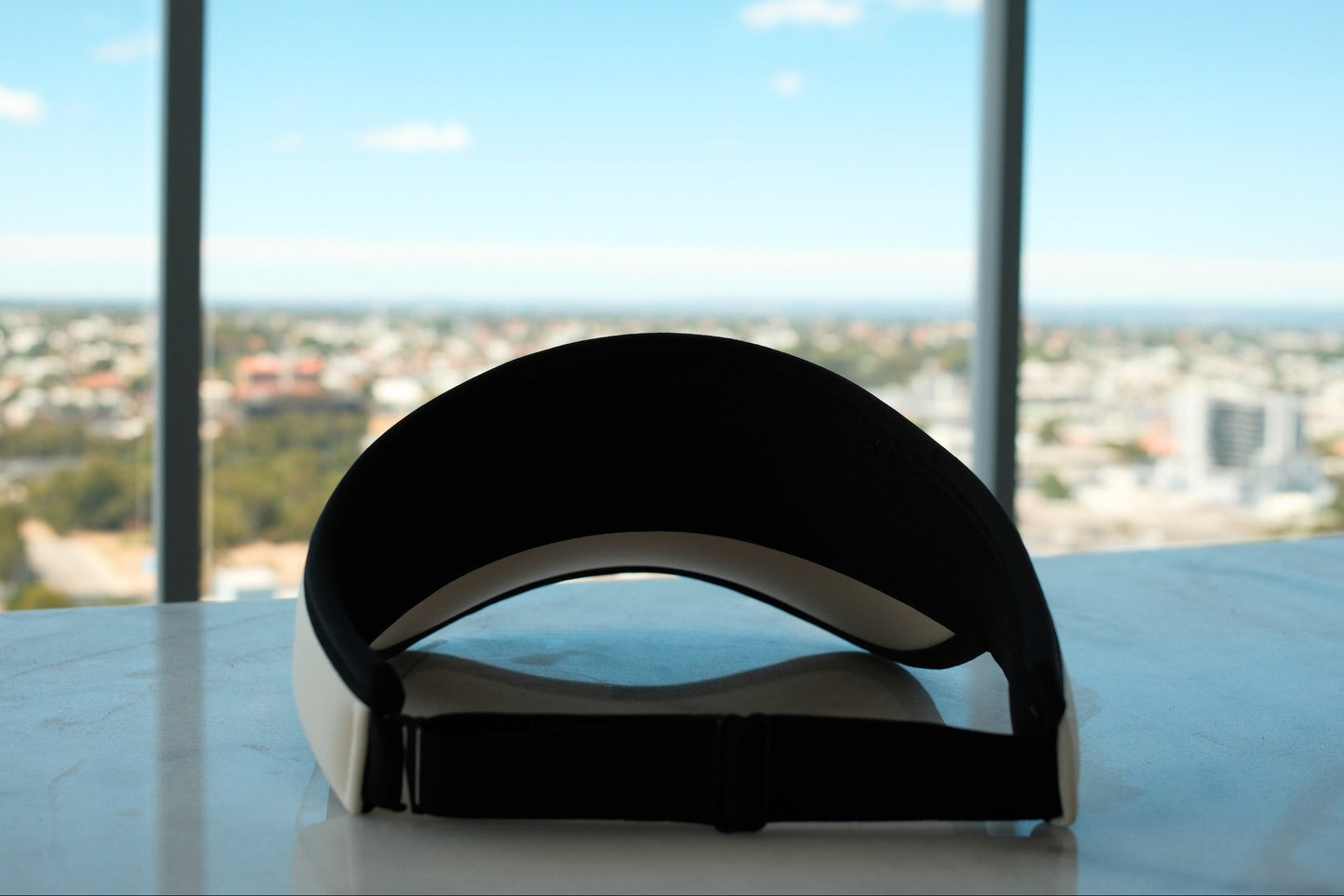 Beige padel visor cap – back view